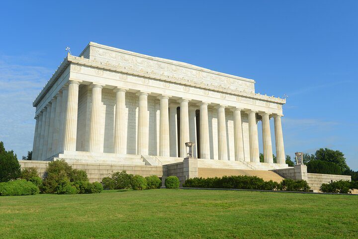 Experience Washington DC’s Iconic Sights from New York