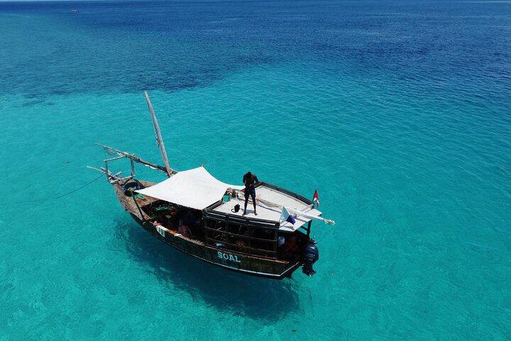 Zanzibar Dhow Snorkeling Trip to Tumbatu Island