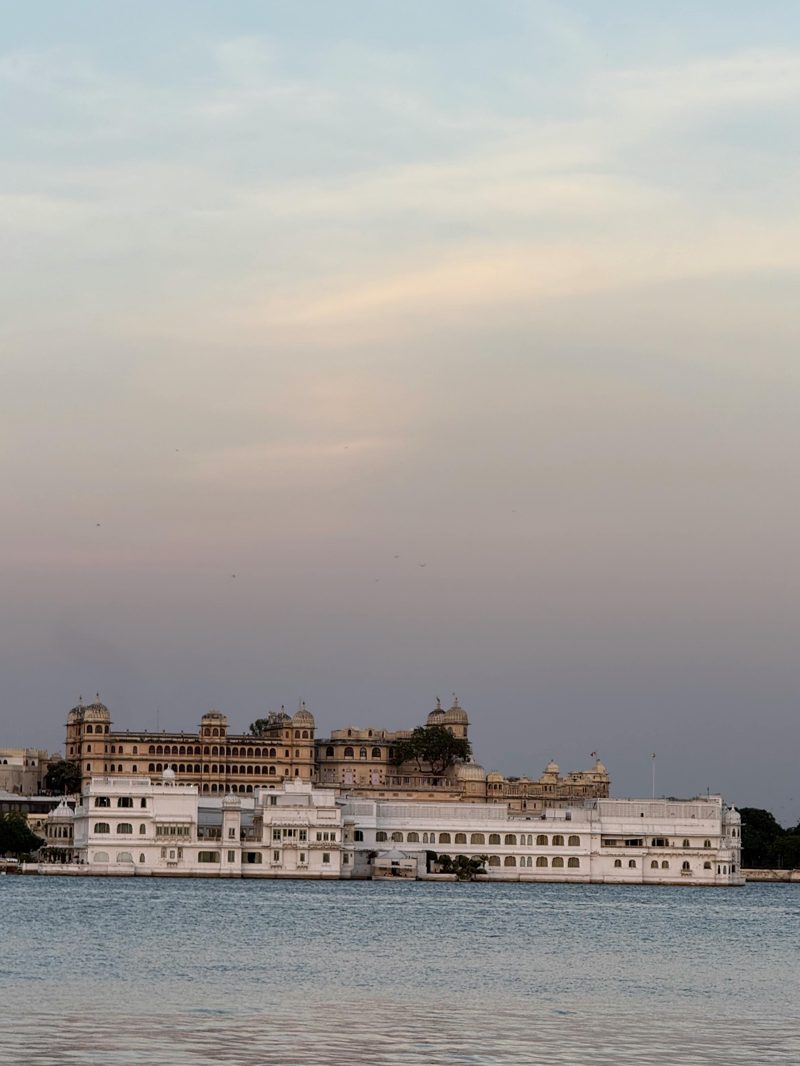 4-Day Private Udaipur & Mount Abu Tour