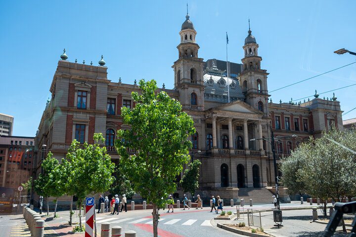 From Johannesburg: Pretoria & Cullinan Diamond Mine Tour
